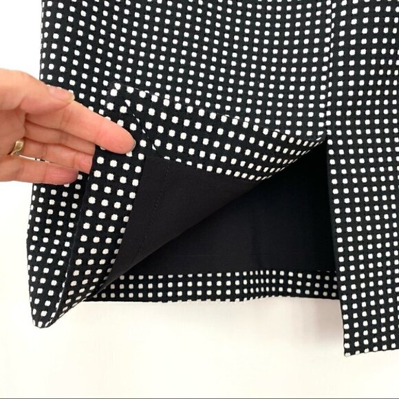 White House Black Market lined pencil skirt - Picture 4 of 6